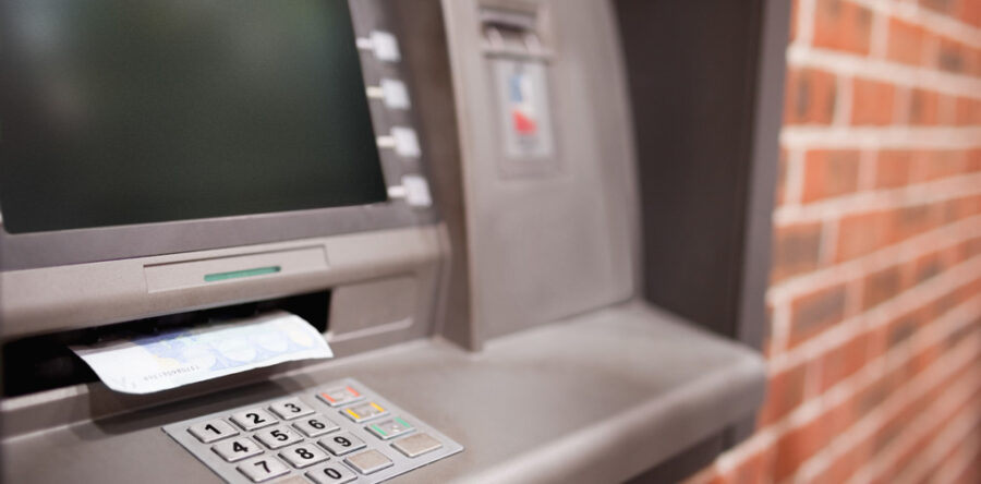 Machines instead of people in banking